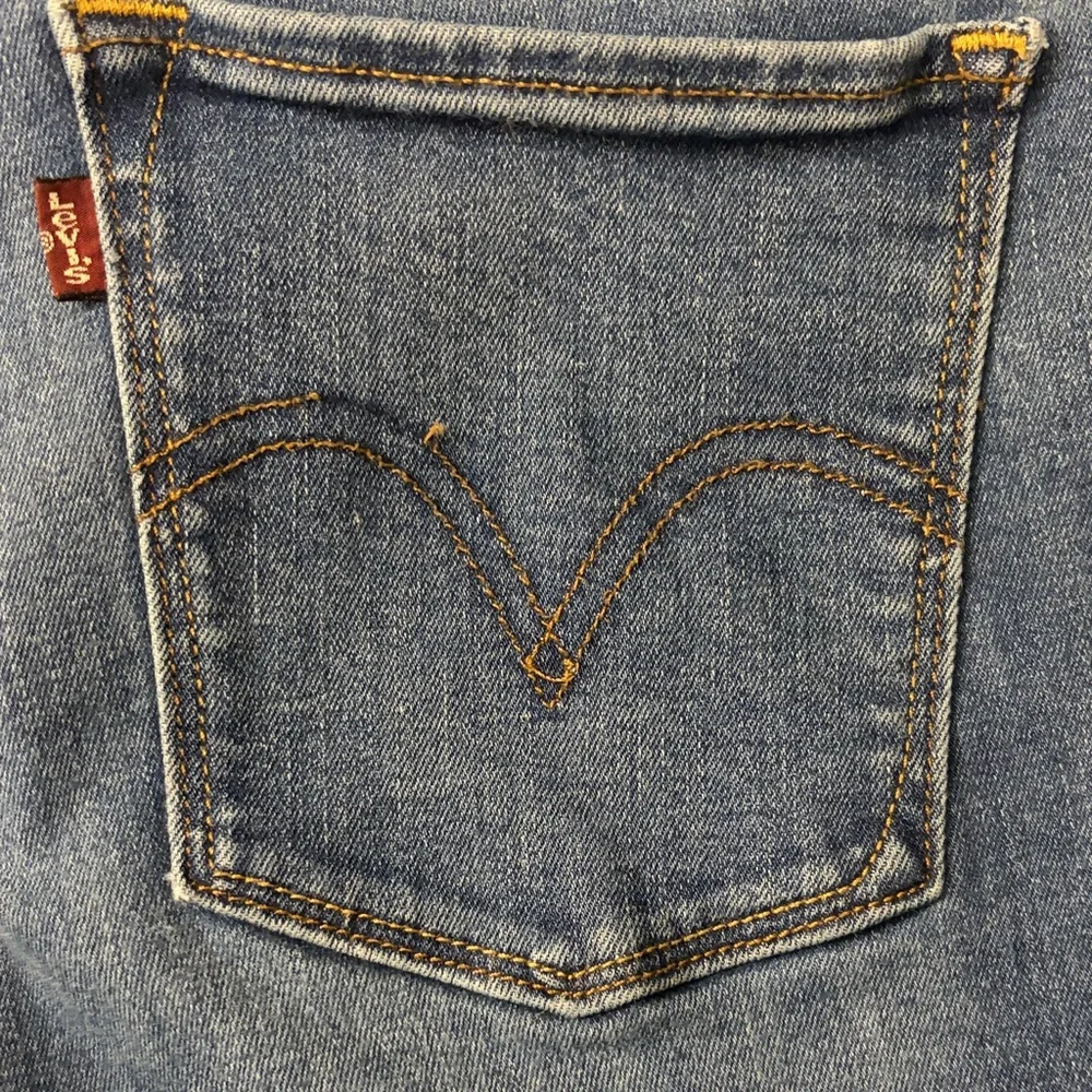 Levi's Perfectly Slimming 512 Skinny Leg Blue Jeans $59 - Picture 4 of 11